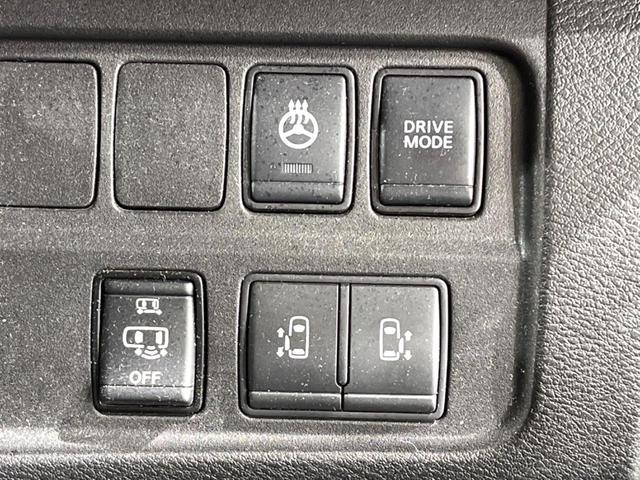 セレナ ｅ－パワー　ハイウェイスターＶ　フリップダウンモニター　純正１０インチナビ　全周囲カメラ　衝突被害軽減システム　レーダークルーズ　ハーフレザーシート　ドラレコ　コーナーセンサー　スマートキー　ＬＥＤヘッド　ビルトインＥＴＣ（22枚目）