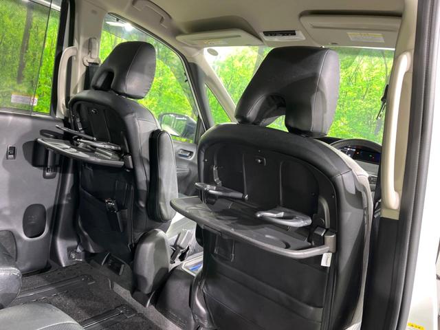 セレナ ｅ－パワー　ハイウェイスターＶ　フリップダウンモニター　純正１０インチナビ　全周囲カメラ　衝突被害軽減システム　レーダークルーズ　ハーフレザーシート　ドラレコ　コーナーセンサー　スマートキー　ＬＥＤヘッド　ビルトインＥＴＣ（26枚目）