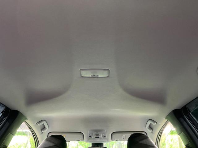 プリウス Ｓツーリングセレクション　フルエアロ　純正ＳＤナビ　バックカメラ　１００Ｖ電源　衝突被害軽減システム　禁煙車　レザー調シート　コーナーセンサー　スマートキー　ＬＥＤヘッド　ビルトインＥＴＣ　クルコン　純正１７インチアルミ（40枚目）