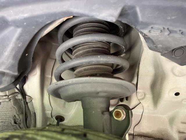 シエンタ Ｇ　クエロ　モデリスタエアロ　両側電動ドア　ＳＤナビ　後席モニター　バックカメラ　衝突被害軽減システム　禁煙車　ハーフレザーシート　ドラレコ　コーナーセンサー　スマートキー　ＬＥＤヘッド　ビルトインＥＴＣ（21枚目）