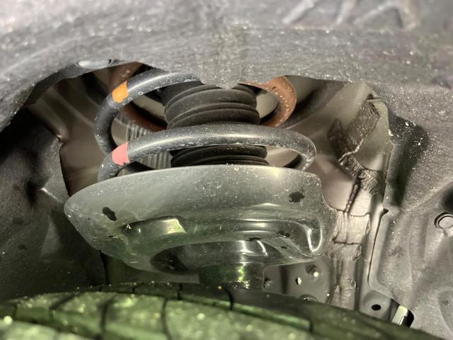 クラウンクロスオーバー Ｇアドバンスド・レザーパッケージ　４ＷＤ　全周囲カメラ　純正１２．３インチナビ　衝突被害軽減システム　禁煙車　レザーシート　前席シートエアコン　ドラレコ　コーナーセンサー　スマートキー　ＬＥＤヘッド　ＥＴＣ２．０　純正２１インチアルミ（20枚目）