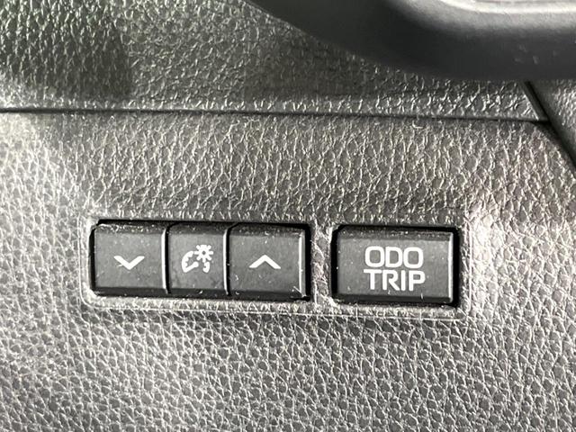 クラウンクロスオーバー Ｇアドバンスド・レザーパッケージ　４ＷＤ　全周囲カメラ　純正１２．３インチナビ　衝突被害軽減システム　禁煙車　レザーシート　前席シートエアコン　ドラレコ　コーナーセンサー　スマートキー　ＬＥＤヘッド　ＥＴＣ２．０　純正２１インチアルミ（29枚目）