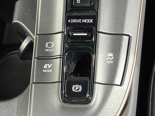 クラウンクロスオーバー Ｇアドバンスド・レザーパッケージ　４ＷＤ　全周囲カメラ　純正１２．３インチナビ　衝突被害軽減システム　禁煙車　レザーシート　前席シートエアコン　ドラレコ　コーナーセンサー　スマートキー　ＬＥＤヘッド　ＥＴＣ２．０　純正２１インチアルミ（37枚目）