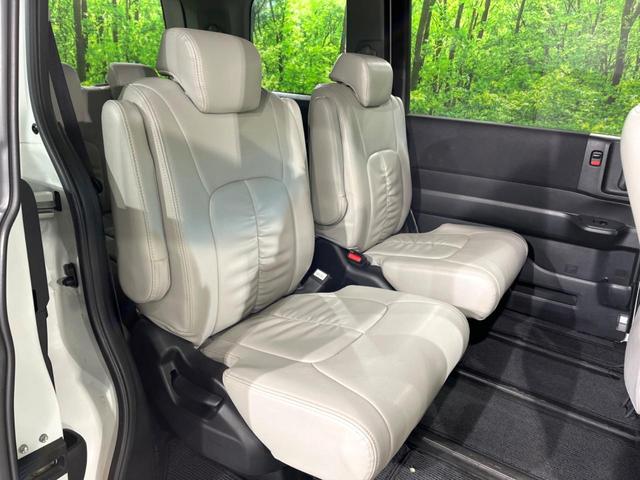 ステップワゴンスパーダ Ｚ　インターナビセレクション　両側電動ドア　純正ＳＤナビ　後席モニター　バックカメラ　禁煙車　スマートキー　ＨＩＤヘッド　ビルトインＥＴＣ　クルコン　純正１６インチアルミ　オートライト　オートエアコン　ＣＤ　ＤＶＤ再生　地デジ（9枚目）