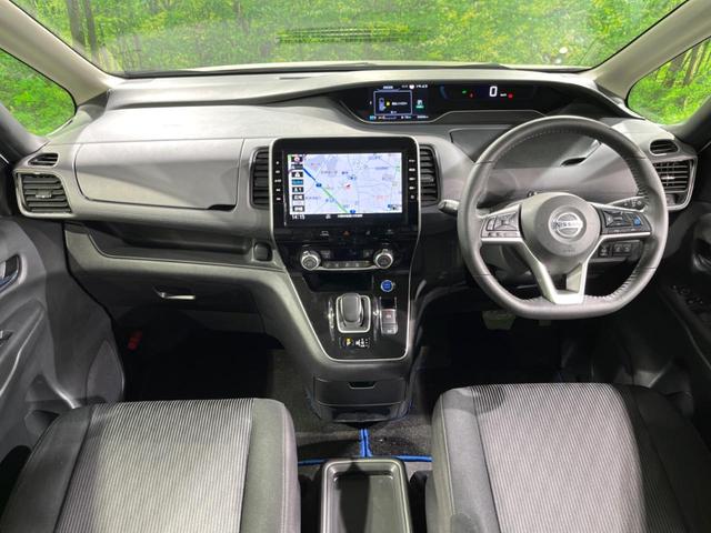 セレナ ｅ－パワー　ハイウェイスターＶ　純正１０型ナビ　両側電動ドア　全周囲カメラ　衝突被害軽減システム　プロパイロット　禁煙車　ドラレコ　コーナーセンサー　スマートキー　ビルトインＥＴＣ　純正１５インチアルミ　オートライト（2枚目）