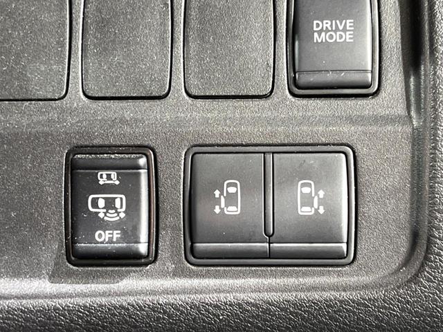 セレナ ｅ－パワー　ハイウェイスターＶ　純正１０型ナビ　両側電動ドア　全周囲カメラ　衝突被害軽減システム　プロパイロット　禁煙車　ドラレコ　コーナーセンサー　スマートキー　ビルトインＥＴＣ　純正１５インチアルミ　オートライト（6枚目）