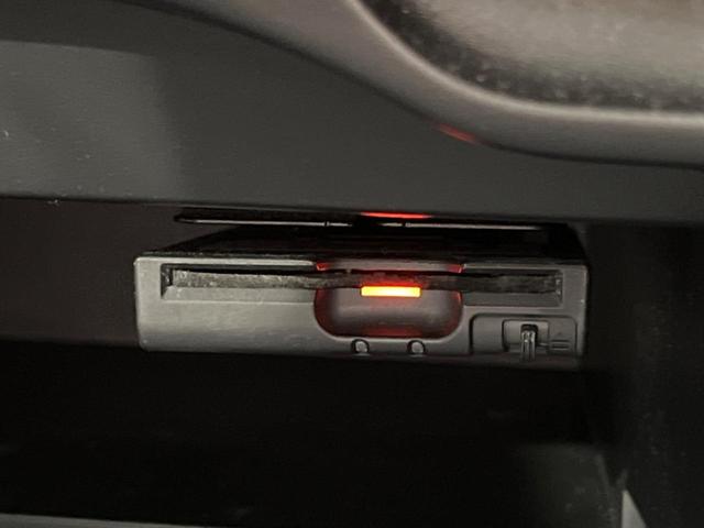 ノート ｅ－パワー　メダリスト　純正ＳＤナビ　全周囲カメラ　衝突被害軽減システム　レーダークルーズ　禁煙車　ハーフレザーシート　ドラレコ　コーナーセンサー　スマートキー　ＬＥＤヘッド　ＥＴＣ　純正１５インチアルミ　車線逸脱警報（25枚目）