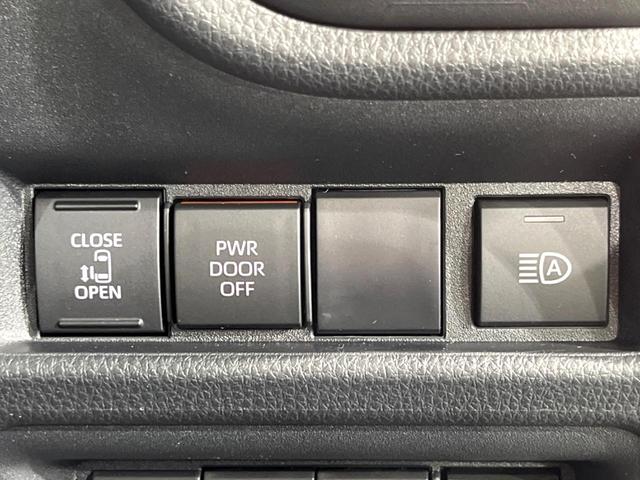 シエンタ ハイブリッドＸ　登録済未使用車　電動スライドドア　衝突被害軽減システム　レーダークルーズ　禁煙車　コーナーセンサー　スマートキー　ＬＥＤヘッド　オートハイビーム　車線逸脱警報　オートライト　オートエアコン（4枚目）