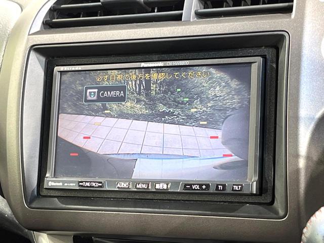 ストリーム ＲＳＴ　ＳＤナビ　バックカメラ　禁煙車　ハーフレザーシート　ドラレコ　ＨＩＤヘッド　ＥＴＣ　純正１７インチアルミ　オートライト　オートエアコン　Ｂｌｕｅｔｏｏｔｈ　ＣＤ　ＤＶＤ再生　フルセグ（4枚目）