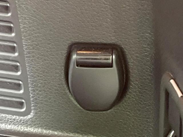 エクストレイル ２０Ｘｉ　全周囲カメラ　純正９型ナビ　フリップダウンモニター　プロパイロット　Ｂｌｕｅｔｏｏｔｈ　地デジ　パワーシート　ドライブレコーダー　ＥＴＣ　電動リアゲート　シートヒーター　ＬＥＤヘッドライト　ステアリン（51枚目）