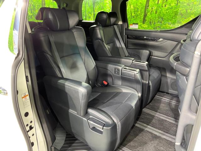 ヴェルファイア ２．５Ｚ　Ｇエディション　純正１０型ナビ　両側電動ドア　フリップダウンモニター　バックカメラ　衝突被害軽減システム　レーダークルーズ　禁煙車　前席シートエアコン　前後席パワーシート　ドラレコ　コーナーセンサー　スマートキー（9枚目）