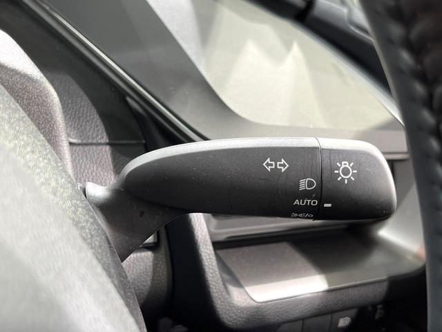 プリウス Ｘ　バックカメラ　トヨタセーフティセンス　　カロッツェリアディスプレイオーディオ　ＡＣ１００Ｖ　クリアランスソナー　レーダークルーズ　スマートキー　プッシュスタート　ＥＴＣ　オートエアコン　ＬＥＤヘッドラ（29枚目）