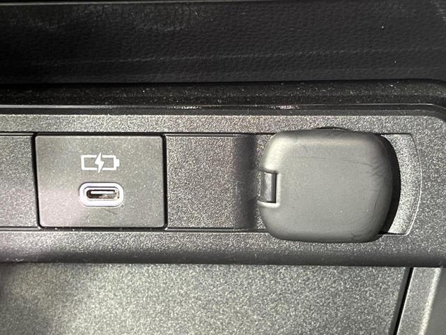 プリウス Ｘ　バックカメラ　トヨタセーフティセンス　　カロッツェリアディスプレイオーディオ　ＡＣ１００Ｖ　クリアランスソナー　レーダークルーズ　スマートキー　プッシュスタート　ＥＴＣ　オートエアコン　ＬＥＤヘッドラ（36枚目）