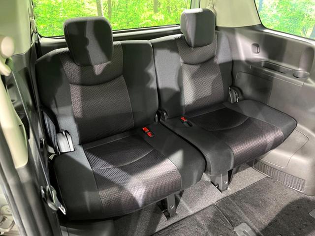 セレナ ハイウェイスター　両側電動ドア　純正ＳＤナビ　後席モニター　全周囲カメラ　禁煙車　コーナーセンサー　スマートキー　ＨＩＤヘッド　ビルトインＥＴＣ　クルコン　純正１６インチアルミ　オートライト　オートエアコン　ＣＤ（10枚目）