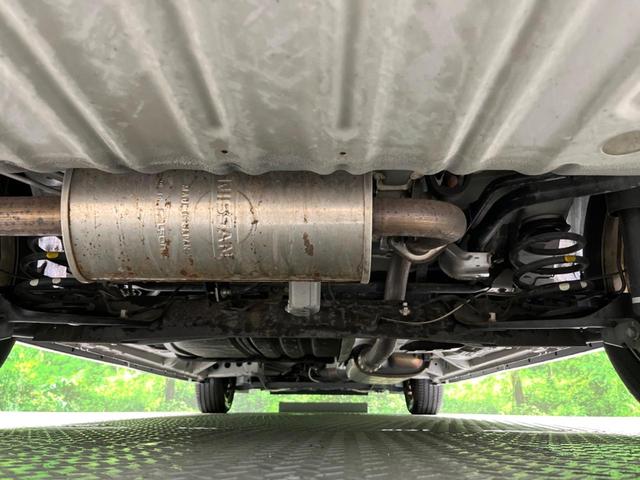 セレナ ハイウェイスター　両側電動ドア　純正ＳＤナビ　後席モニター　全周囲カメラ　禁煙車　コーナーセンサー　スマートキー　ＨＩＤヘッド　ビルトインＥＴＣ　クルコン　純正１６インチアルミ　オートライト　オートエアコン　ＣＤ（20枚目）