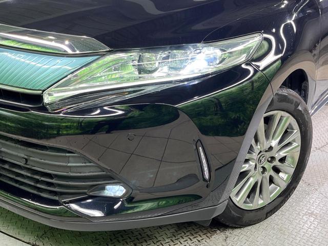 ハリアー プレミアム　サンルーフ　純正９インチナビ　レーダークルーズ　禁煙車　電動リアゲート　ハーフレザーシート　パワーシート　ドラレコ　コーナーセンサー　スマートキー　ＬＥＤヘッド　ビルトインＥＴＣ（12枚目）