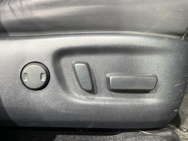 ハリアー プレミアム　サンルーフ　純正９インチナビ　レーダークルーズ　禁煙車　電動リアゲート　ハーフレザーシート　パワーシート　ドラレコ　コーナーセンサー　スマートキー　ＬＥＤヘッド　ビルトインＥＴＣ（22枚目）