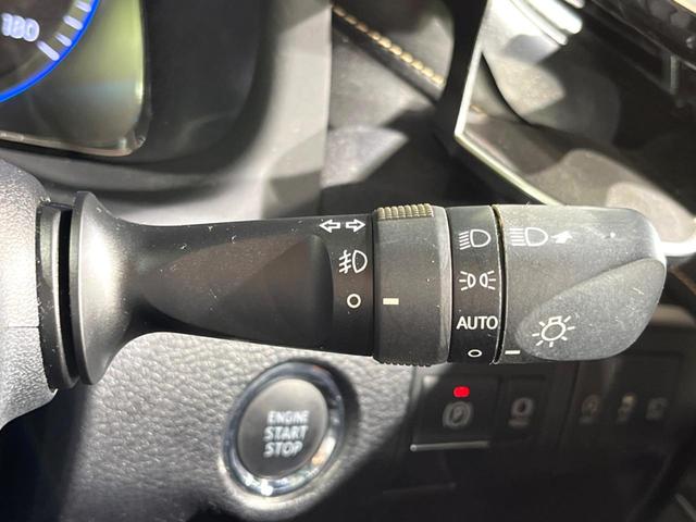 ハリアー プレミアム　サンルーフ　純正９インチナビ　レーダークルーズ　禁煙車　電動リアゲート　ハーフレザーシート　パワーシート　ドラレコ　コーナーセンサー　スマートキー　ＬＥＤヘッド　ビルトインＥＴＣ（30枚目）