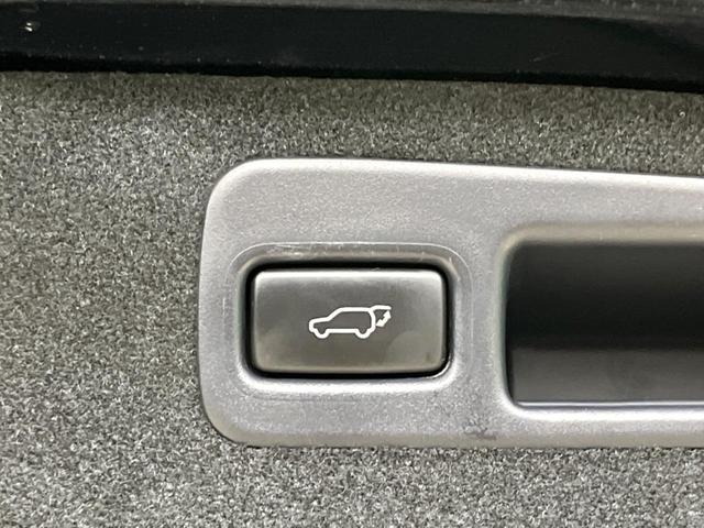 ハリアー プレミアム　サンルーフ　純正９インチナビ　レーダークルーズ　禁煙車　電動リアゲート　ハーフレザーシート　パワーシート　ドラレコ　コーナーセンサー　スマートキー　ＬＥＤヘッド　ビルトインＥＴＣ（51枚目）