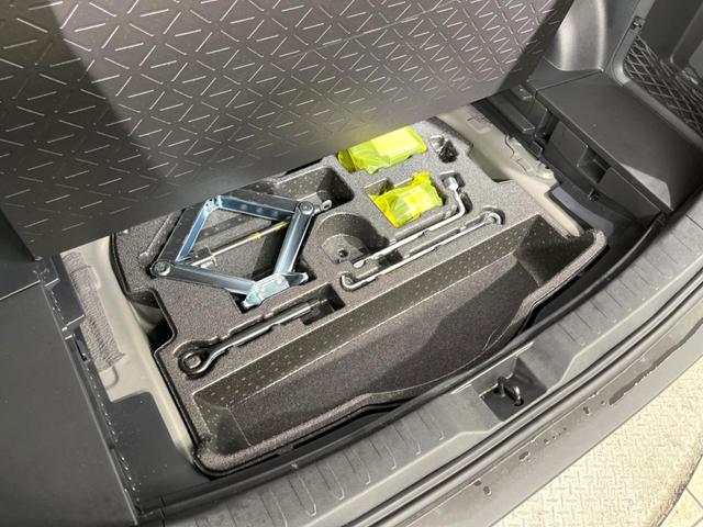 ＲＡＶ４ ハイブリッドアドベンチャー　４ＷＤ　バックカメラ　衝突被害軽減システム　レーダークルーズ　禁煙車　ハーフレザーシート　前席シートエアコン　パワーシート　ドラレコ　コーナーセンサー　スマートキー　ＬＥＤヘッド　ＥＴＣ２．０（49枚目）