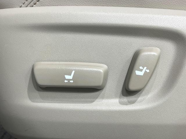 ランドクルーザープラド ＴＸ　Ｌパッケージ　マットブラックエディション　４ＷＤ　ＢＩＧ－Ｘ９型ナビ　７人乗り　サンルーフ　衝突被害軽減システム　レーダークルーズ　禁煙車　レザーシート　コーナーセンサー　スマートキー　ＬＥＤヘッド　ビルトインＥＴＣ　純正１９インチアルミ（22枚目）