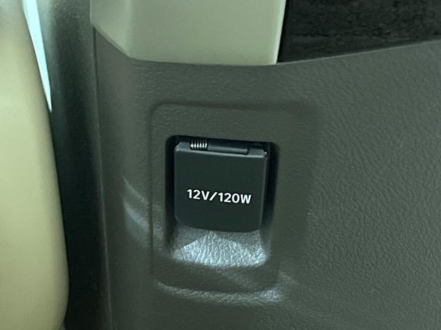 ランドクルーザープラド ＴＸ　Ｌパッケージ　マットブラックエディション　４ＷＤ　ＢＩＧ－Ｘ９型ナビ　７人乗り　サンルーフ　衝突被害軽減システム　レーダークルーズ　禁煙車　レザーシート　コーナーセンサー　スマートキー　ＬＥＤヘッド　ビルトインＥＴＣ　純正１９インチアルミ（27枚目）