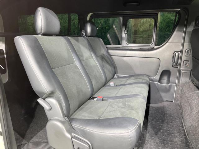ハイエースバン スーパーＧＬ　ダークプライムＩＩ　衝突被害軽減システム　禁煙車　ハーフレザーシート　ドラレコ　コーナーセンサー　スマートキー　ＬＥＤヘッド　ＥＴＣ２．０　純正１８インチアルミ　オートハイビーム　車線逸脱警報　オートライト（9枚目）