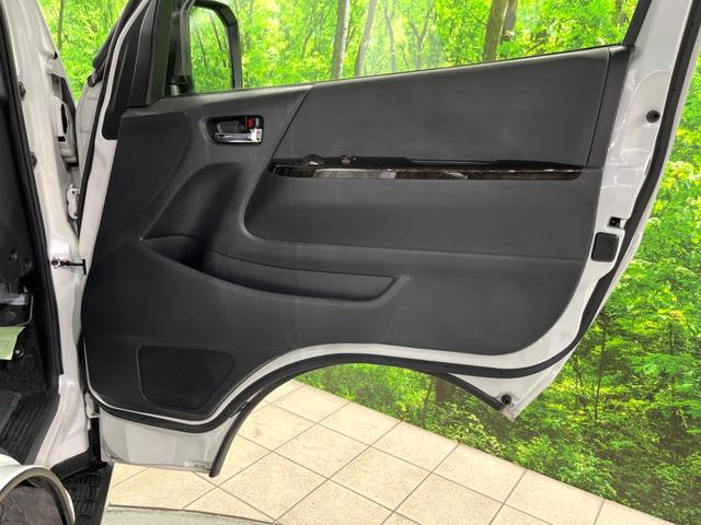 ハイエースバン スーパーＧＬ　ダークプライムＩＩ　衝突被害軽減システム　禁煙車　ハーフレザーシート　ドラレコ　コーナーセンサー　スマートキー　ＬＥＤヘッド　ＥＴＣ２．０　純正１８インチアルミ　オートハイビーム　車線逸脱警報　オートライト（39枚目）