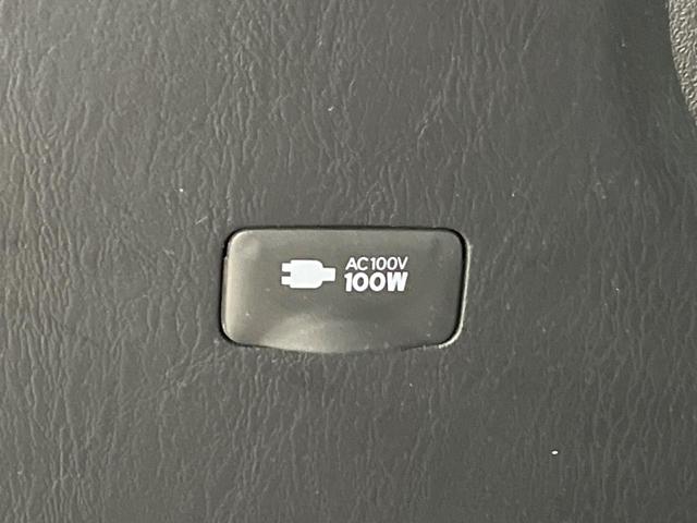 ハイエースバン スーパーＧＬ　ダークプライムＩＩ　衝突被害軽減システム　禁煙車　ハーフレザーシート　ドラレコ　コーナーセンサー　スマートキー　ＬＥＤヘッド　ＥＴＣ２．０　純正１８インチアルミ　オートハイビーム　車線逸脱警報　オートライト（46枚目）