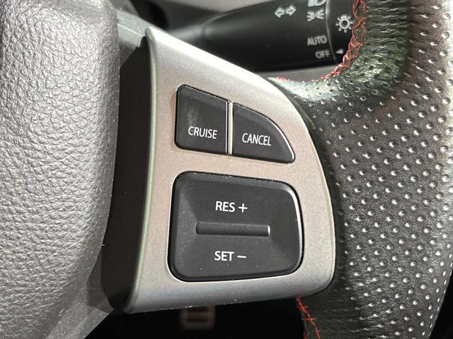 �y�N���[�Y�R���g���[���z�������H�����N���N���s�B�A�N�Z���𗣂��Ă���葬�x�ő��s���ł��A�������^�]���̕��S���y���I�����E�������ȒP�ȃX�C�b�`����Œ����ł��܂��B