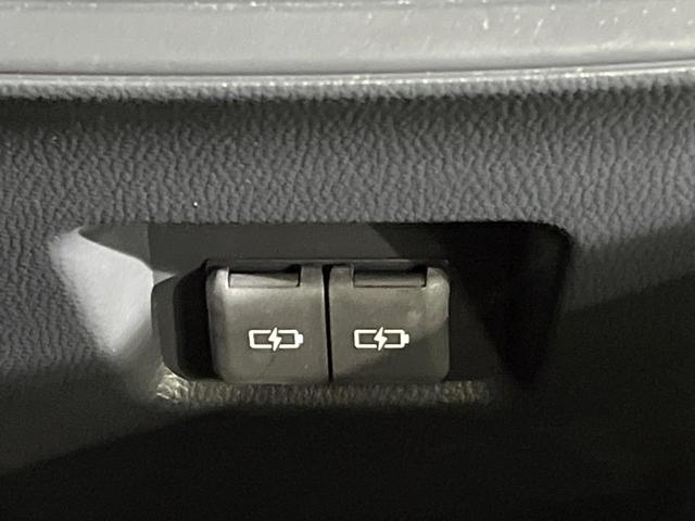 ＲＡＶ４ ハイブリッドアドベンチャー　サンルーフ　純正ＤＡ　４ＷＤ　全周囲カメラ　衝突被害軽減システム　レーダークルーズ　電動リアゲート　シートエアコン　パワーシート　コーナーセンサー　ＬＥＤヘッド　ルーフレール　ＥＴＣ２．０（28枚目）