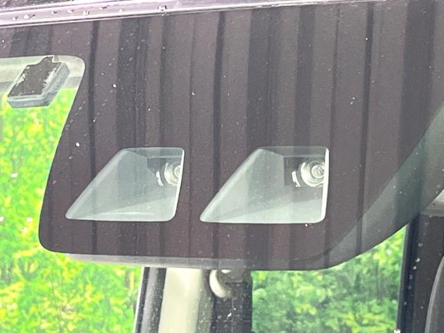 ルーミー カスタムＧ－Ｔ　両側電動ドア　純正ＳＤナビ　バックカメラ　衝突被害軽減システム　禁煙車　ドラレコ　コーナーセンサー　スマートキー　ＬＥＤヘッド　ビルトインＥＴＣ　クルコン　純正１５インチアルミ　オートハイビーム（21枚目）