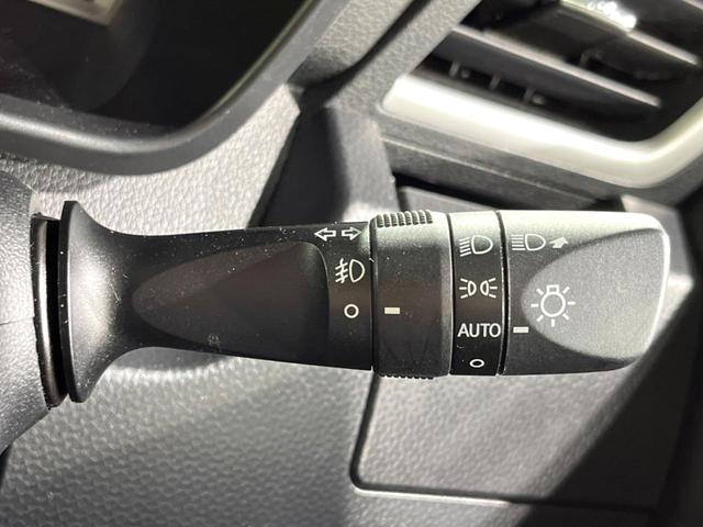 ルーミー カスタムＧ－Ｔ　両側電動ドア　純正ＳＤナビ　バックカメラ　衝突被害軽減システム　禁煙車　ドラレコ　コーナーセンサー　スマートキー　ＬＥＤヘッド　ビルトインＥＴＣ　クルコン　純正１５インチアルミ　オートハイビーム（30枚目）