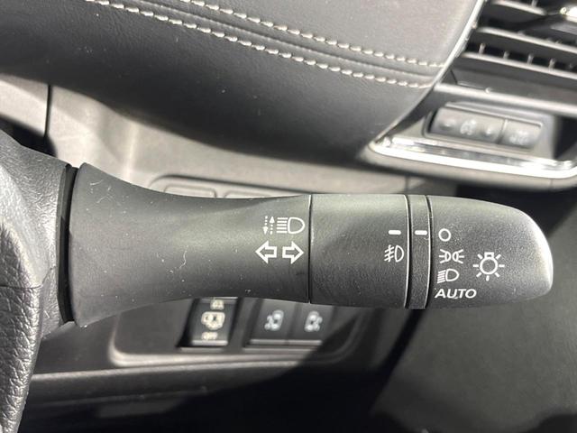 セレナ ハイウェイスター　ＶセレクションＩＩ　両側電動ドア　ＳＤナビ　後席モニター　全周囲カメラ　衝突被害軽減システム　レーダークルーズ　禁煙車　ドラレコ　コーナーセンサー　スマートキー　ＬＥＤヘッド　ビルトインＥＴＣ　純正１７インチアルミ（39枚目）