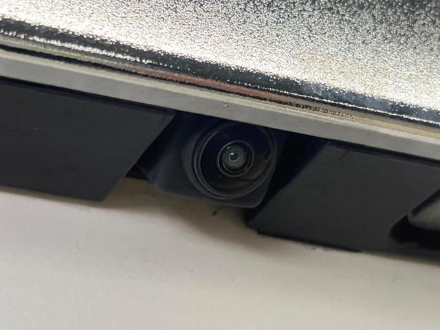 セレナ ハイウェイスター　ＶセレクションＩＩ　両側電動ドア　ＳＤナビ　後席モニター　全周囲カメラ　衝突被害軽減システム　レーダークルーズ　禁煙車　ドラレコ　コーナーセンサー　スマートキー　ＬＥＤヘッド　ビルトインＥＴＣ　純正１７インチアルミ（51枚目）