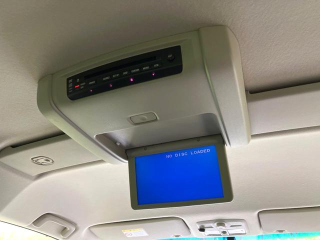 デリカＤ：５ シャモニー　４ＷＤ　フリップダウンモニター　純正ナビ　バックカメラ　両側パワースライドドア　スマートキー　シートヒーター　ＥＴＣ　ドライブレコーダー　パドルシフト　オートエアコン（3枚目）