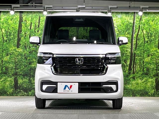 Ｎ－ＢＯＸカスタム ベースグレード　届出済未使用車　電動スライドドア　衝突被害軽減システム　レーダークルーズ　コーナーセンサー　スマートキー　ＬＥＤヘッド　純正１４インチアルミ　オートハイビーム　車線逸脱警報　オートライト（12枚目）
