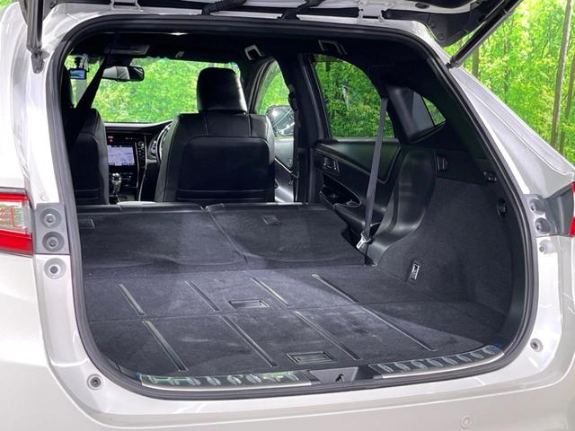 ハリアー プレミアム　メタル　アンド　レザーパッケージ　純正９インチナビ　バックカメラ　レーダークルーズコントロール　トヨタセーフティセンス　シートベンチレーション　メモリー機能付きパワーシート　スマートキー　パワーバックドア　ドラレコ（43枚目）