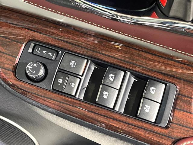 ハリアー プレミアム SDナビ バックカメラ 衝突被害軽減システム 禁煙車 電動リアゲート パワーシート ドラレコ スマートキー LEDヘッド ビルトインETC 純正18インチアルミ オートハイビーム 車線逸脱警報(23枚目)