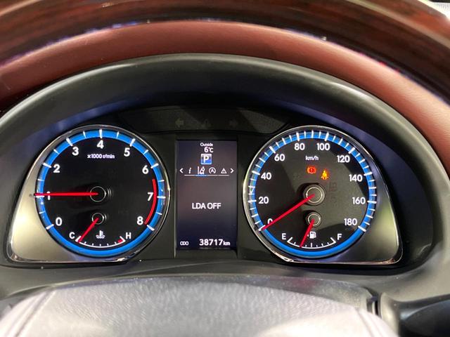 ハリアー プレミアム SDナビ バックカメラ 衝突被害軽減システム 禁煙車 電動リアゲート パワーシート ドラレコ スマートキー LEDヘッド ビルトインETC 純正18インチアルミ オートハイビーム 車線逸脱警報(31枚目)