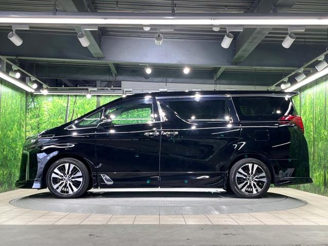 アルファード ２．５Ｓ　Ｃパッケージ　１０．５インチＴコネクトナビ　１３インチリアエンター／デジタルインナーミラー　全周囲カメラ　ＴＲＤエアロ　両側電動ドア　レーダークルーズ　電動リアゲート　セーフティセンス　パワーシート（69枚目）