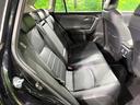 後部座席も気になるようなキズ・汚れやへたり等、大きなダメージはなく、良好な状態です。