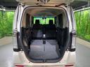 後席を格納すると、これだけの広さが！シーンに合わせたシートアレンジで、大きな荷物も積むことが出来ます♪