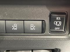 �ڥϥ󥺥ե꡼��ǽ�դ�ξ¦�ѥ���饤�ɥɥ��ۥ��饤�ɥɥ��β���­�������Ƥ��������ȡ���ưŪ�˥��饤�ɥɥ������Ĥ��ޤ�����ʪ��ξ�꤬�դ����ä����֤Ǥ⡢�ɥ��γ��Ĥ��Ǥ��ƤȤäƤ������� 5