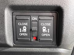 ��ξ¦�ѥ���饤�ɥɥ��ۥ��ޡ��ȥ����䱿ž�ʤΥ����å��Ǹ���ξ¦���饤�ɥɥ��γ��Ĥ���ǽ����ư�������Ϥ�����ƥɥ��򳫤���ɬ�פ�̵���������ʤ����ͤǤ��ñ�˳����Ĥ�Ǥ���Ŭ�Ǥ��� 4