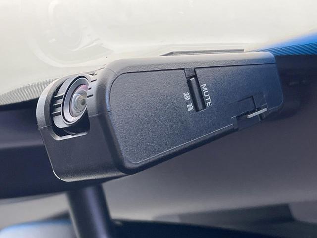カムリ Ｇレザーパッケージ　純正ナビ　バックカメラ　ブラインドスポットモニター　ＨＵＤ　レーダークルーズコントロール　オートブレーキホールド　黒革シート　シートヒーター　パワーシート　純正１８インチアルミホイール　ＥＴＣ（39枚目）