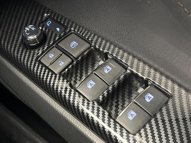 カムリ Ｇレザーパッケージ　純正ナビ　バックカメラ　ブラインドスポットモニター　ＨＵＤ　レーダークルーズコントロール　オートブレーキホールド　黒革シート　シートヒーター　パワーシート　純正１８インチアルミホイール　ＥＴＣ（44枚目）
