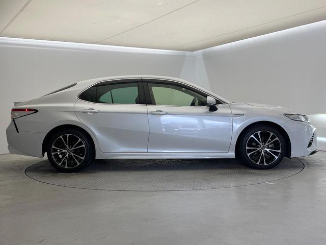 カムリ WS Tコネクトナビ ブラインドスポットモニター バックカメラ 純正OP18インチアルミホイール レーダークルーズコントロール プリクラッシュセーフティ オートブレーキホールド パワーシート ETC(28枚目)