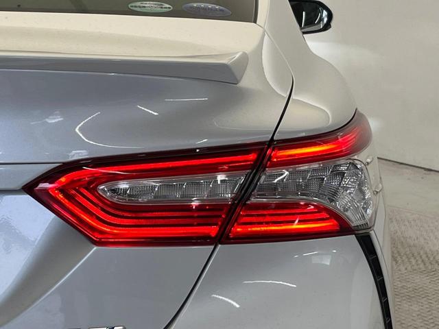 カムリ WS Tコネクトナビ ブラインドスポットモニター バックカメラ 純正OP18インチアルミホイール レーダークルーズコントロール プリクラッシュセーフティ オートブレーキホールド パワーシート ETC(33枚目)