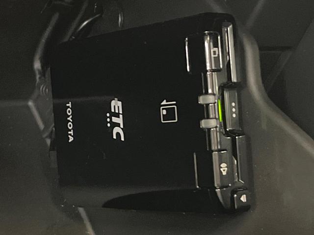 GR86 RC 6MT 禁煙車 純正9型ナビ バックカメラ GRエアロスタビライジングカバー ETC 純正革巻きステアリング 左右独立型フルオートエアコン スマートキー LEDヘッドライト(7枚目)